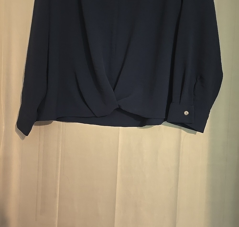 Petite Assembly Navy Twist-Front Long Sleeve Blouse Size XLP - Picture 4 of 8